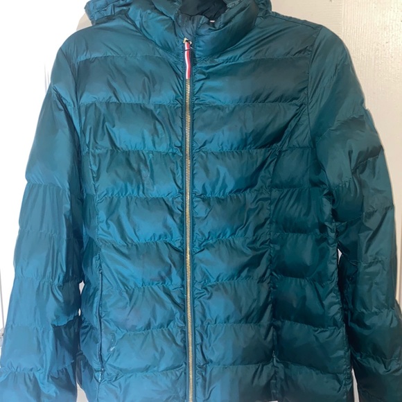 green tommy hilfiger puffer jacket